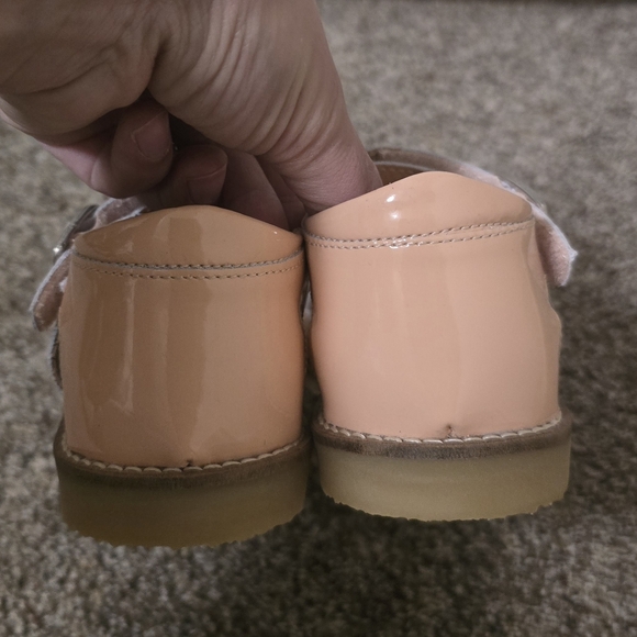 Petit Nord Flower Embroidered Cross-over Scratch Sandals - Uniqua Collection - Picture 2 of 6